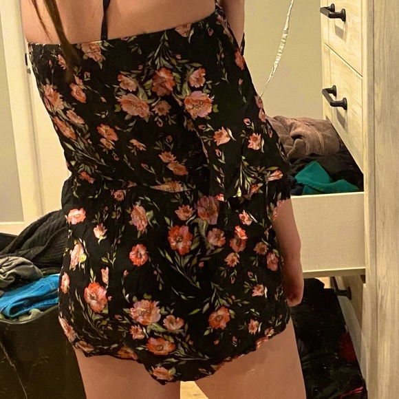 Floral romper - Picture 3 of 4
